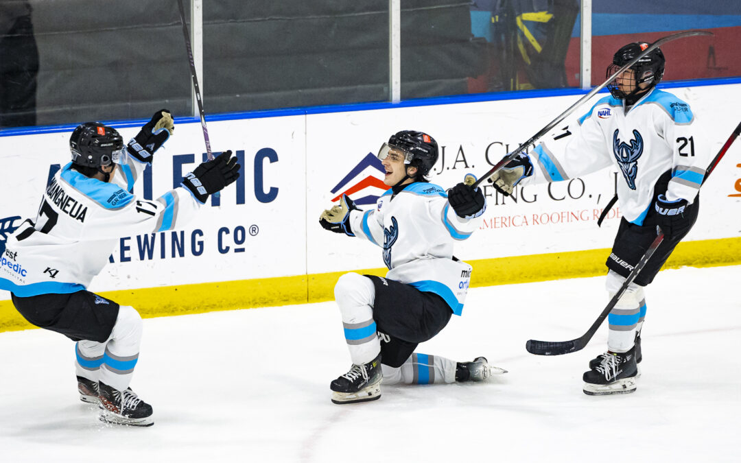 Windigo take the lead in Midwest Division standings with victories over Jets and Steel